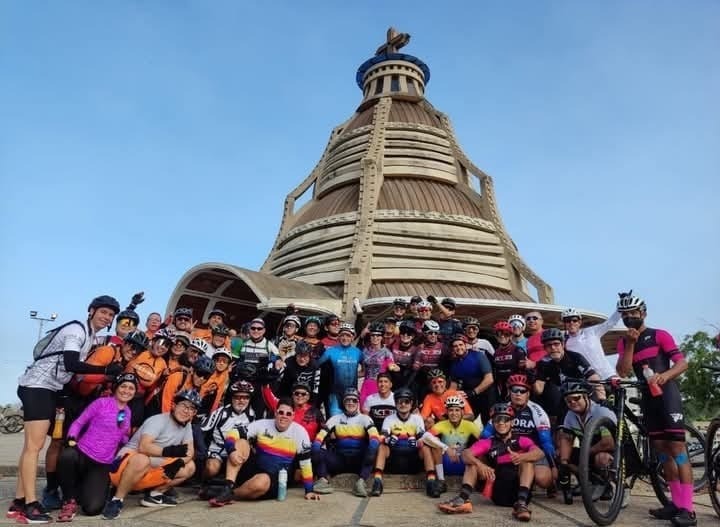 Ciclistas en La Mascota